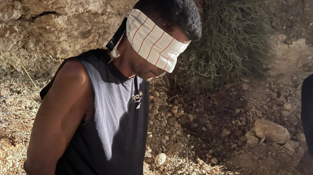 זכריה זביידי לאחר תפיסתו (צילום: משטרת ישראל)