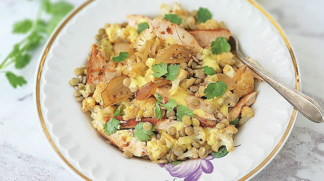 המתכון המנצח של תנובה - עדשים, עוף וכרובית (צילום: נעמה רן)