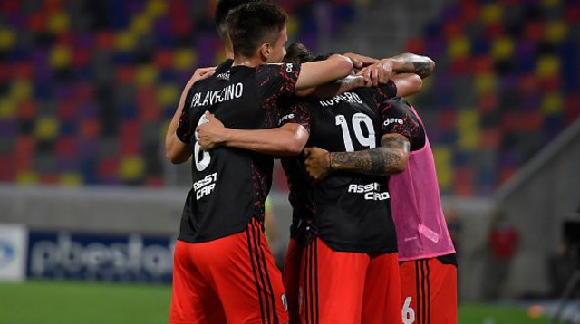 שחקני ריבר פלייט חוגגים (צילום: Credit: Hernan Cortez / Stringer)