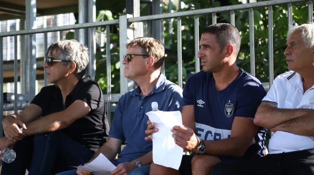 יוסי מזרחי גל כהן ארווין קומאן אלי אוחנה (צילום: אתר רשמי, בית"ר ירושלים)