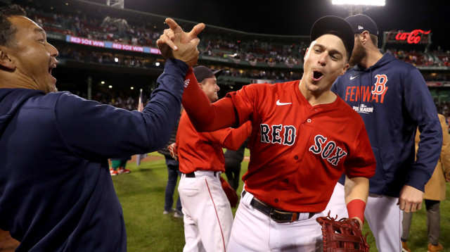 אנריקה הרננדס שחקן בוסטון רד סוקס (צילום: GettyImages, Maddie Meyer)