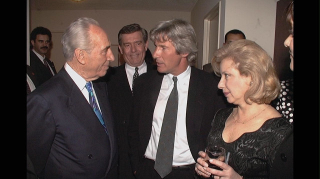 קולט אביטל ושמעון פרס, בפגישה עם השחקן ריצ'רד גיר (צילום: יעקב סער, לע"מ)