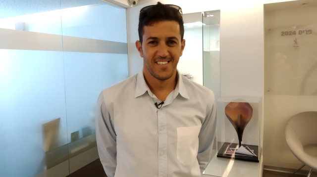 שחר צוברי שייט ישראלי (צילום: טל אנגלנדר)