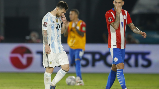 המשך ישיר לכושר הבינוני במדי פ.ס.ז'. מסי מתוסכל (צילום: רויטרס)