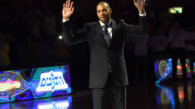 אנתוני פארקר שחקן מכבי תל אביב לשעבר בטקס לכבודו (צילום: ברני ארדוב)