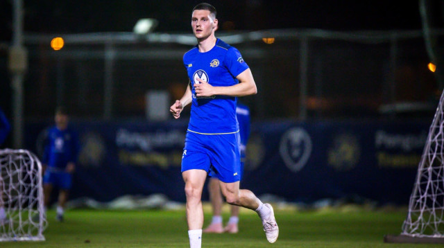 אורוש ניקוליץ' שחקן מכבי תל אביב (צילום: אתר רשמי, אתר רשמי מכבי תל אביב)