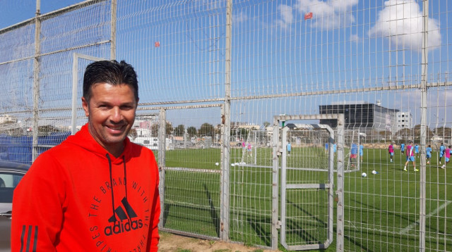 החליט להתנצל ולחזור. אוואט (צילום: צילום מסך, באדיבות המצולם)