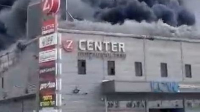 השריפה במתחם Z בקלנסווה (צילום: תיעוד מבצעי כבאות והצלה)