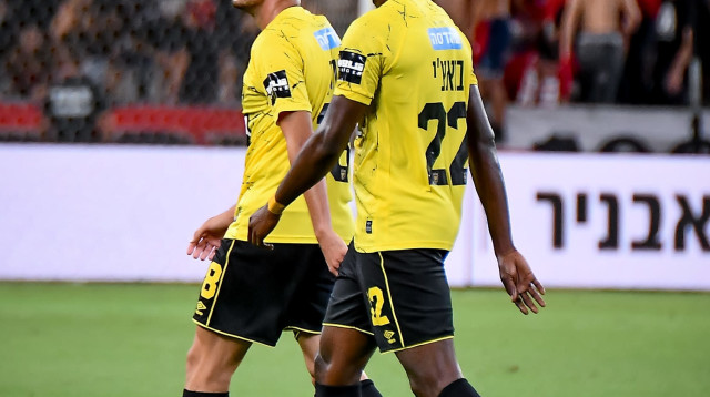 ריצ'מונד בואצ'י, ניב זריהן שחקני בית"ר ירושלים (צילום: אריאל שלום)