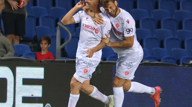 שחקני הפועל תל אביב אדי גוטליב, עידן ורד (צילום: דני מרון)