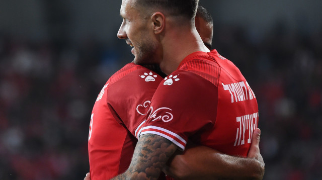 פתח את הסכר. רוקאביציה (צילום: ברני ארדוב)