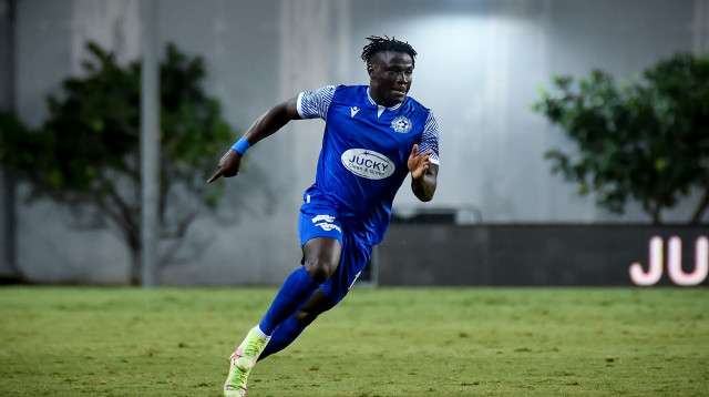 לאמק בנדה שחקן מכבי פתח תקוה (צילום: אריאל שלום)