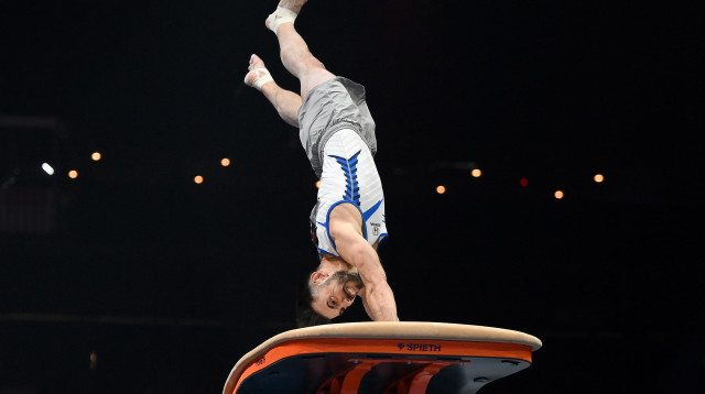 אנדריי מדבדב מתעמל ישראלי (צילום: GettyImages, Eurasia Sport Images)