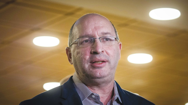 אבי ניסנקורן (צילום: יונתן זינדל, פלאש 90)