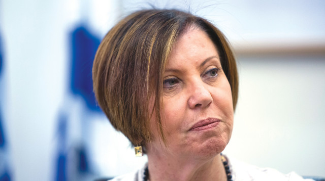 זהבה גלאון (צילום: יונתן זינדל, פלאש 90)