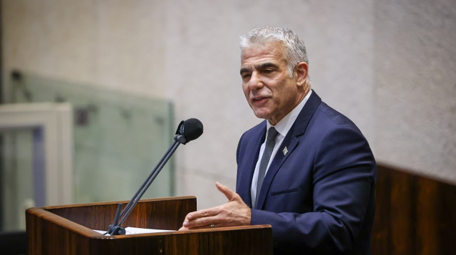 יאיר לפיד (צילום: דני שם טוב, נועם מושקוביץ, דוברות הכנסת)