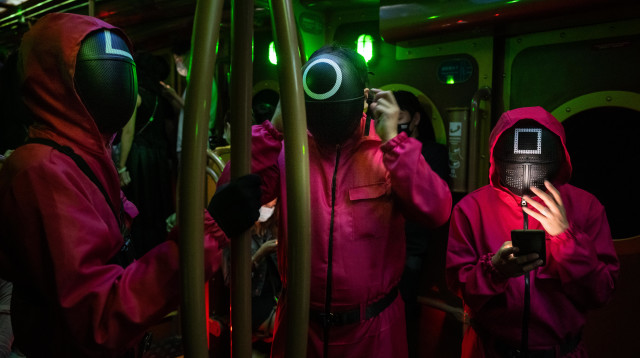 תחפושות "משחק הדיונון" בליל כל הקדושים (צילום: Getty images)