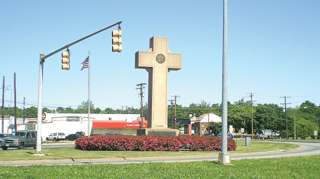 צלב המריבה באתר ההנצחה לחללי מלחמת העולם הראשונה, מרילנד (צילום: Ben Jacobson)