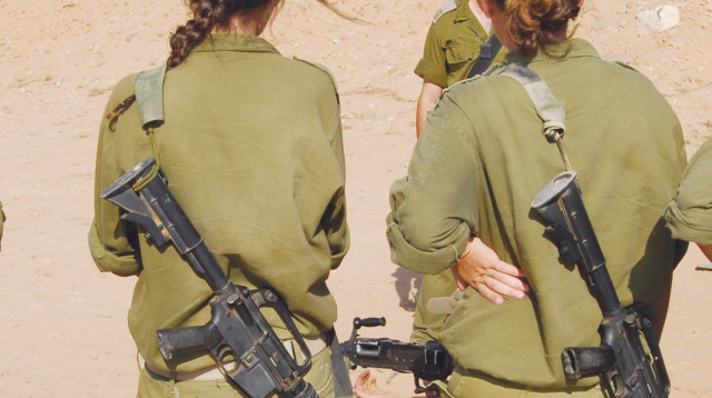 חיילות צה"ל, למצולמות אין קשר לנאמר בכתבה (צילום: גילי יערי, פלאש 90)