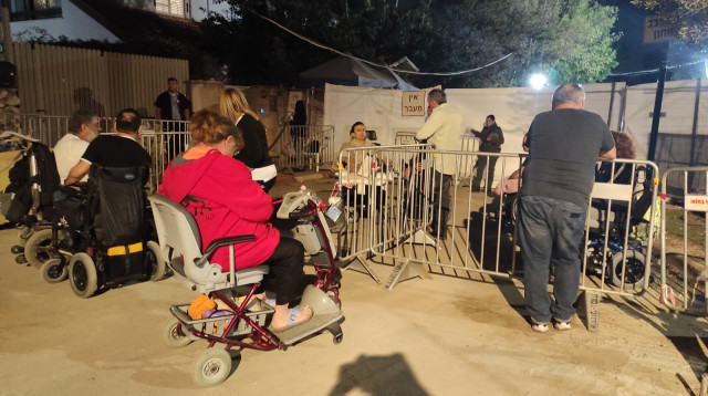 מחאת הנכים (צילום: דוברות פדרציית ארגוני הנכים)