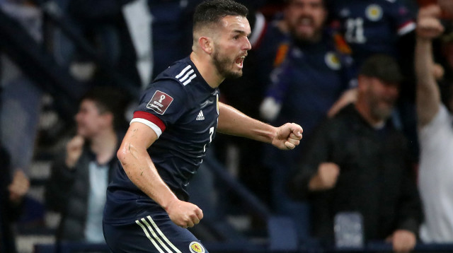 שחקן נבחרת סקוטלנד ג'ון מקגין (צילום: GettyImages, Ian MacNicol)