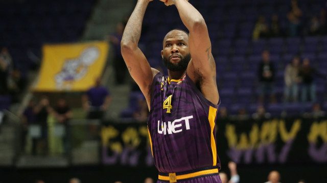 השומר הטוב בליגת האלופות יעצור את האלופה? ג'ונסון (צילום: אודי ציטיאט)