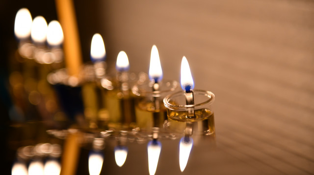 חנוכיה (צילום: מנדי הכטמן, פלאש 90)