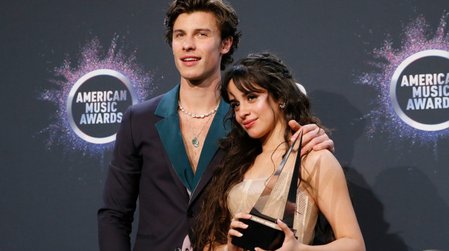 שון מנדס, קמילה קביו (צילום: רויטרס)