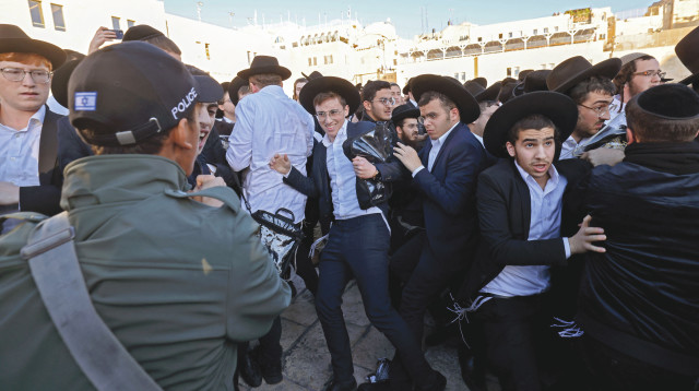 עימותים בכותל (צילום: gettyimages)