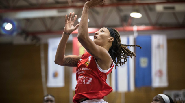 ג'ני סימס, שחקנית הפועל ראשון לציון (צילום: אתר רשמי, מנהלת ליגת העל לנשים בכדורסל)