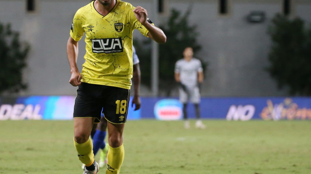 ניב זריהן שחקן בית"ר ירושלים (צילום: אודי ציטיאט)