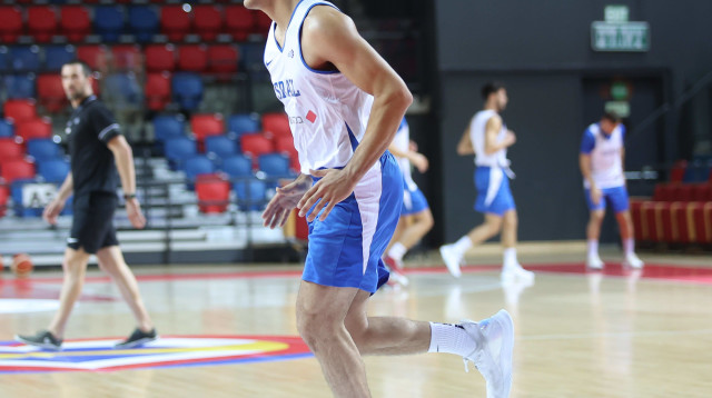 שחקן נבחרת ישראל נועם דוברת (צילום: דני מרון)