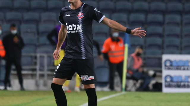 איתי בוגנים שחקן הפועל חיפה (צילום: דני מרון)