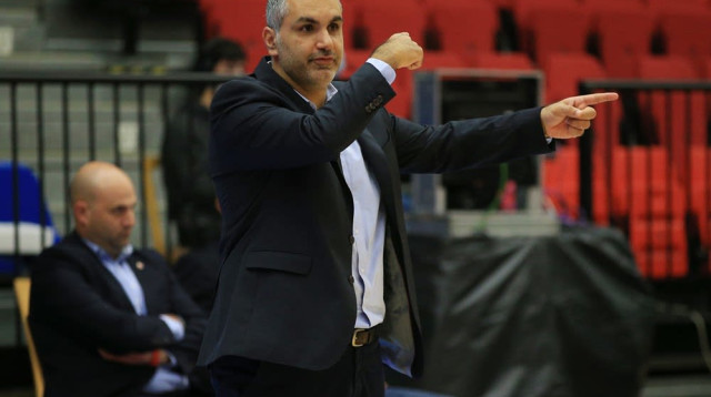 תחנה ראשונה מחוץ לקפריסין כמאמן ראשי. לבאדיוטיס (צילום: אתר רשמי, ליגת האלופות)