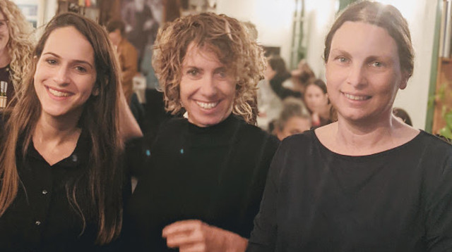איזו שלישייה. הילה סהר, מיכל אקרמן וטל טאובר (צילום: אסנת גואטה)