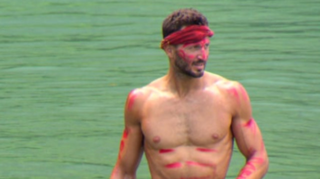 מייקל לואיס מתוך "הישרדות VIP" (צילום: צילום מסך רשת 13)