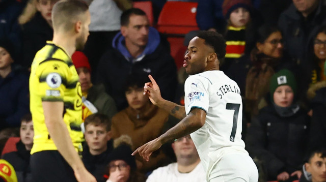 ראחים סטרלינג שחקן מנצ'סטר סיטי חוגג שער (צילום: רויטרס)