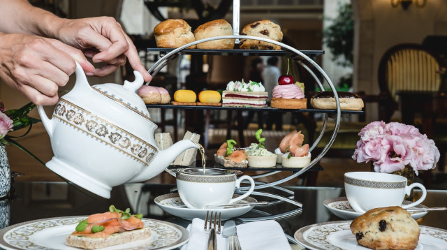 TEA TIME וולדורף אסטוריה (צילום: Feel the vibe photography)