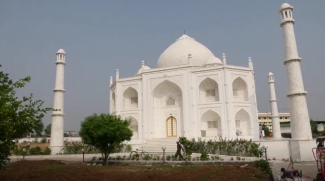 הטאג' מהאל החדש שבנה אנדד פרקש צ'וקסי (צילום: רויטרס)