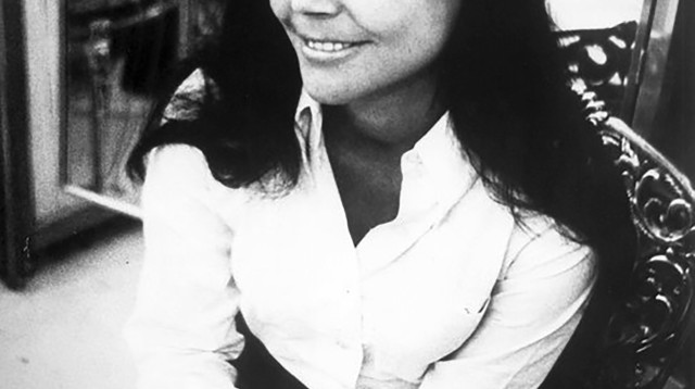 עליזה עזיקרי (צילום: CBS RECORDS)