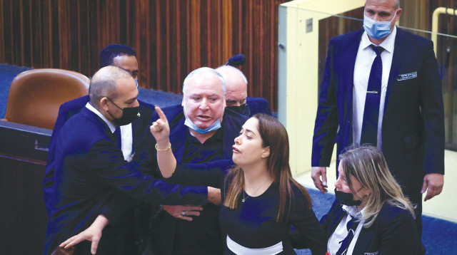 מאי גולן דודי אמסלם בכנסת (צילום: אוליבייה פיטוסי, פלאש 90)