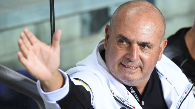 מאמן מכבי נתניה בני לם (צילום: ברני ארדוב)