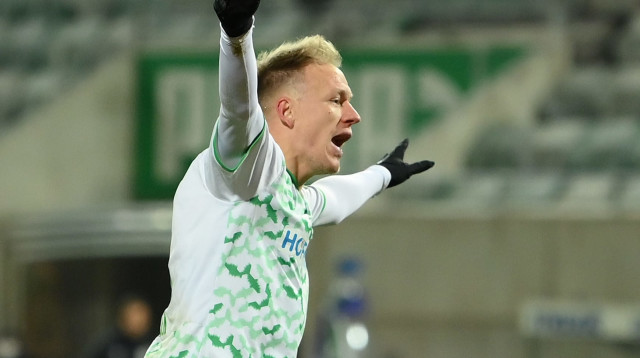 רגע נדיר של אושר לגרויטר פירת. הבארד נילסן חוגג (צילום: GettyImages, Sebastian Widmann)