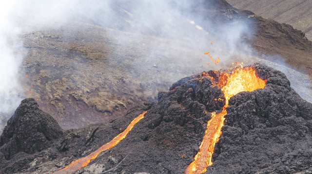 התפרצות הר געש באיסלנד (צילום: רויטרס)