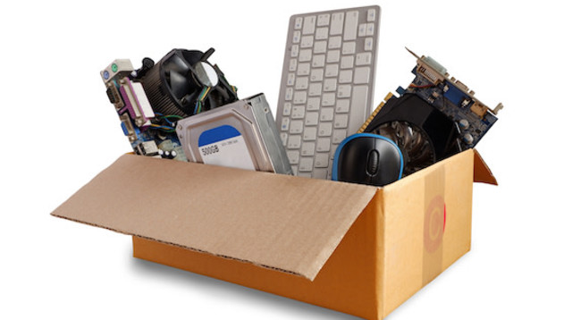 אחסון מכשירים אלקטרוניים הרגישים לשינויי האקלים וזקוקים לאריזה נכונה (צילום: Shutterstock)