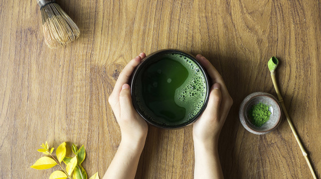 הכירו את המאצ'ה. 100% אבקת תה ירוק יפני מסורתי (צילום: יחצ חול)