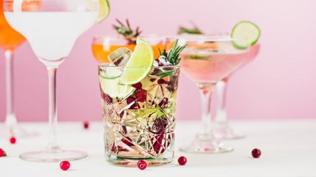 פונץ שמפניה (צילום: FREEPIK)