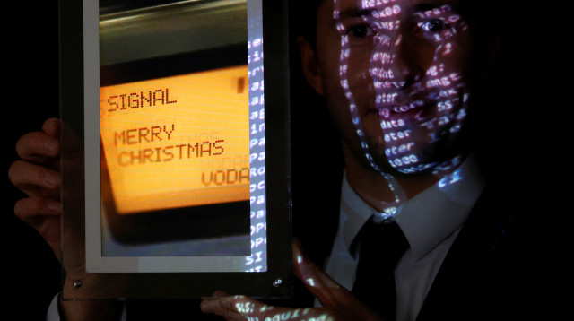 הודעת הטקסט הראשונה בהיסטוריה נמכרה תמורת 107 אלף יורו (צילום: רויטרס)