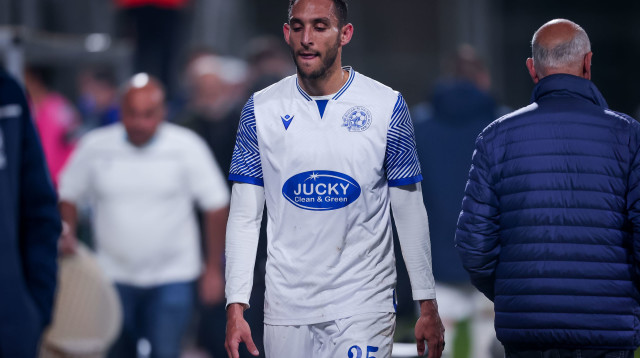 ניקו אולסק שחקן מכבי פתח תקוה (צילום: מאור אלקסלסי)