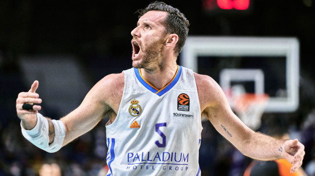 לא רוצים להפסיד, גם לא כשהם כל כך חסרים. רודי פרננדס חוגג ניצחון ענק (צילום: GettyImages, Sonia Canada)